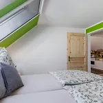 Holiday home Am Alt Zeschdorf